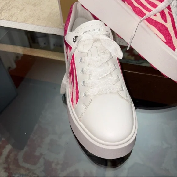 Michael Kors Fuchsia and White Women's Sneakers - Picture 2 of 12